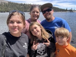 Lindsay Holloway and her family.