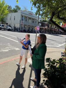 Morgan Gace & Sarah Oskey emceeing the parade on behalf of Soroptimist International of Calaveras County.